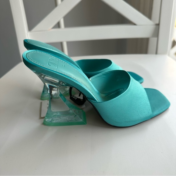 NWT Zara Aqua Blue Satin Mules with Clear Acrylic Heels - Bloggers Fave - Picture 8 of 12